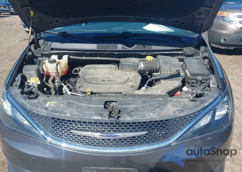 2020 Chrysler Voyager Lxi z USA, uszkodzony, nr VIN 2C4RC1DG9LR181752